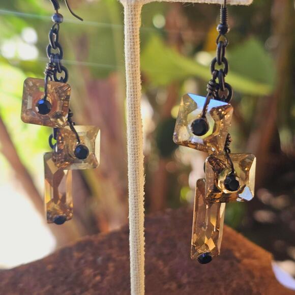 Swarovski Crytal Vint. Buttons w/Black Oxy. Chain Drop Earrings - Picture 1 of 7